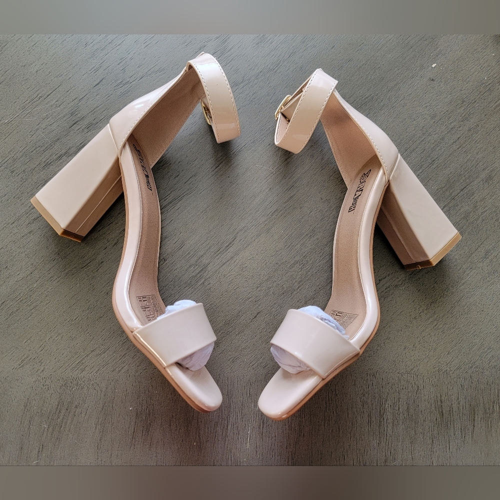 Women Chunky Heel with Adjustable Ankle Strap-Nude 💥Multiple sizes available💥